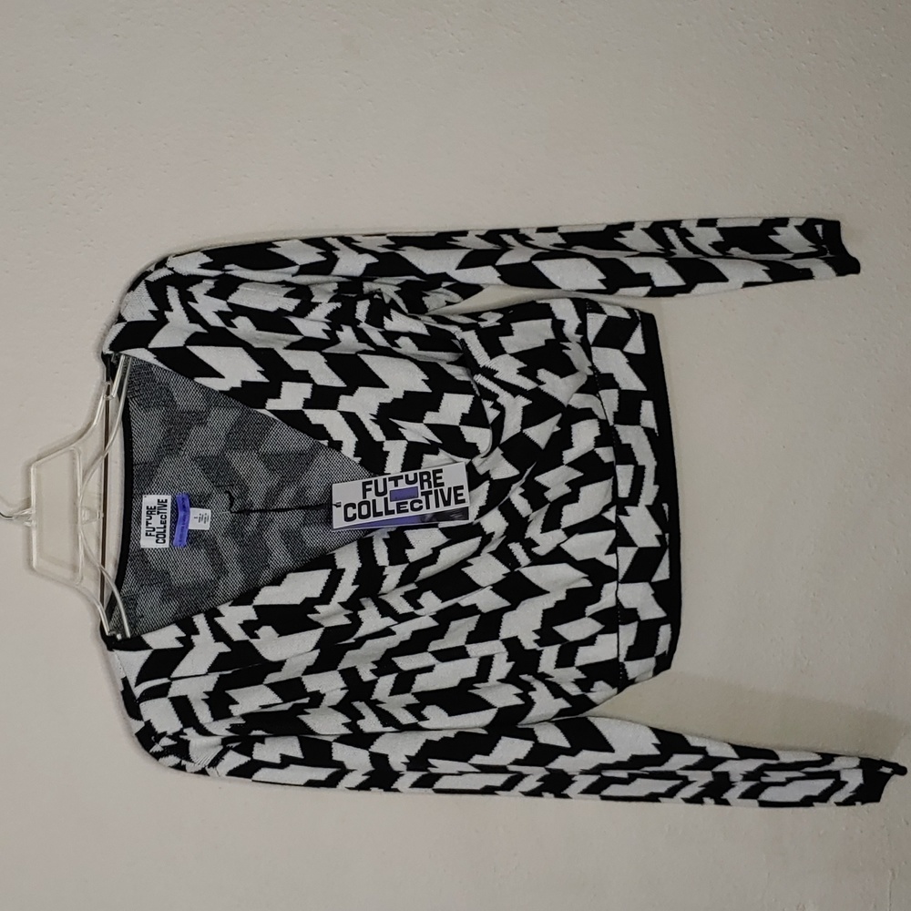 Future Collective Women's Size Small Crop Long Sleeve Cross Front Sweater New
